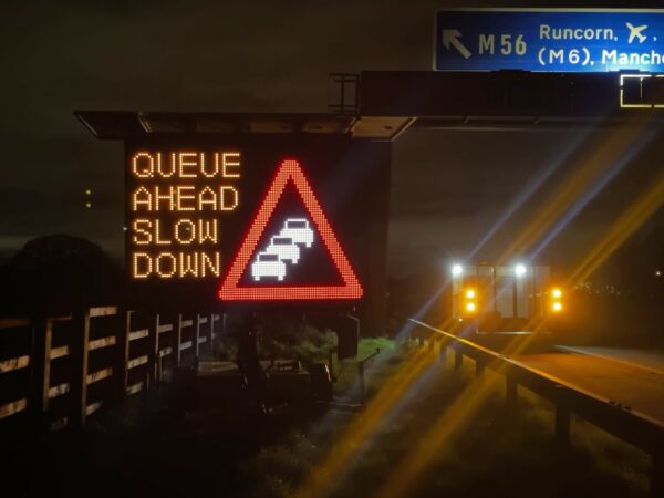 vms l hd (large mobile variable message sign)